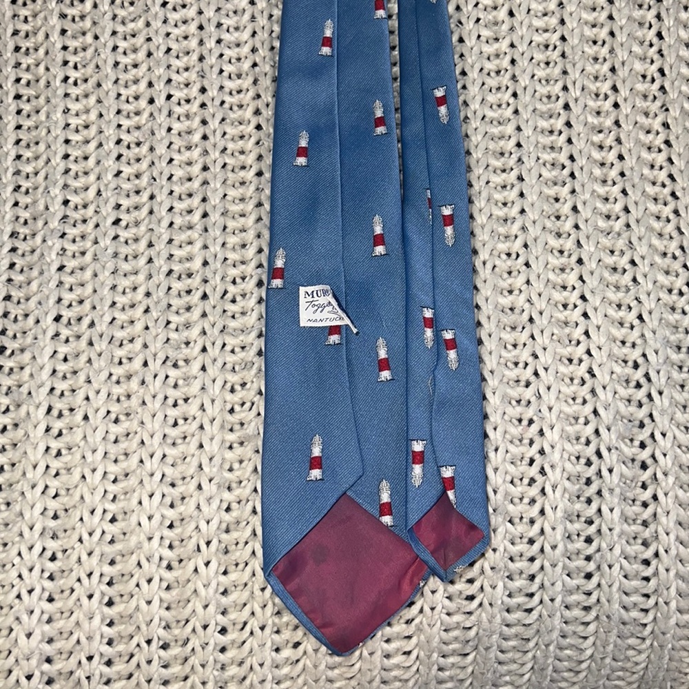 Murray’s lighthouse tie - Picture 3 of 3